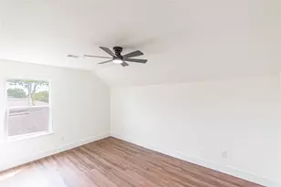 13130 Kingsmill Dr, Houston, TX 77478 - Photo 39