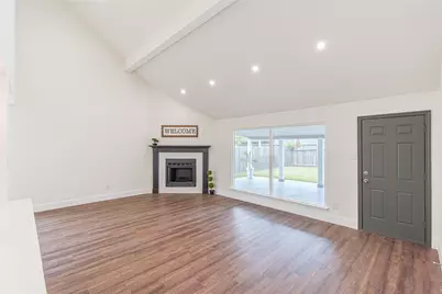 13130 Kingsmill Drive, Houston, TX 77478 - Photo 7