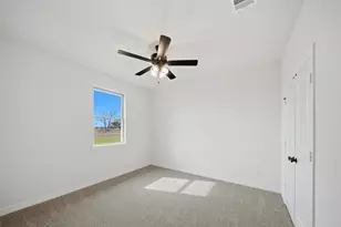 105 Court Side Dr, Snook, TX 77879 - Photo 23