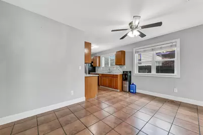 6335 Danshire Court, Houston, TX 77049 - Photo 9