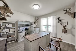 13335 Hidden Manor Ct, Willis, TX 77318 - Photo 5