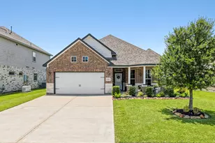 122 Comal Dr, Baytown, TX 77523 - Photo 3
