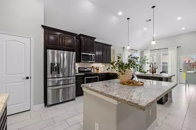 122 Comal Drive, Baytown, TX 77523 - Photo 13