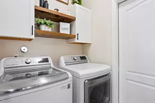 223 Harbor Bend Ln, Dickinson, TX 77539 - Photo 23