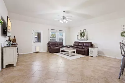 223 Harbor Bend Lane, Dickinson, TX 77539 - Photo 7