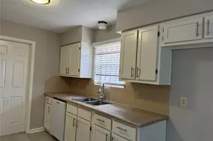 11411 Graywood Dr, Houston, TX 77089 - Photo 7