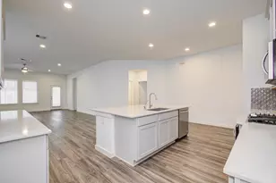 10011 Angelina Woods Ln, Conroe, TX 77384 - Photo 15