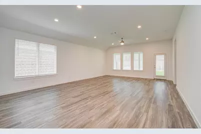 10011 Angelina Woods Lane, Conroe, TX 77384 - Photo 17