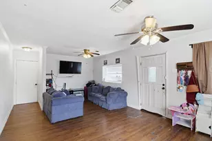 1701 W Humble St, Baytown, TX 77520 - Photo 7