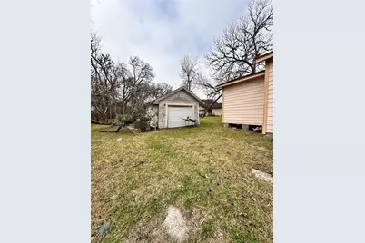 1701 W Humble Street, Baytown, TX 77520 - Photo 27