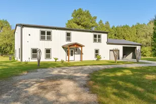 111 10th St, Shepherd, TX 77371 - Photo 1