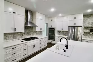 111 10th St, Shepherd, TX 77371 - Photo 3