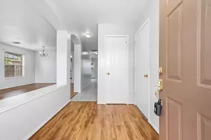 8823 Emerald Heights Ln, Houston, TX 77083 - Photo 9