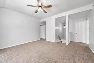 8823 Emerald Heights Ln, Houston, TX 77083 - Photo 19