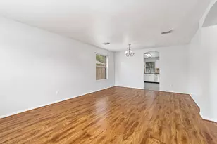 8823 Emerald Heights Ln, Houston, TX 77083 - Photo 13
