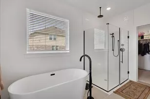 406 Cane Xing Lk Dr, Sealy, TX 77474 - Photo 19