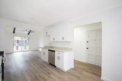 1918 Deerhurst Lane, Houston, TX 77088 - Photo 5