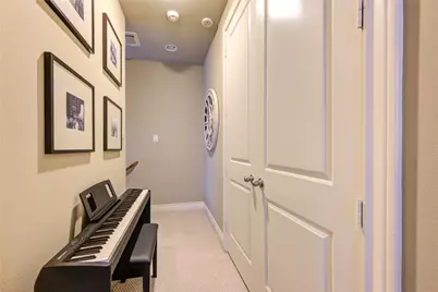 1110 Sherwood Trail, Houston, TX 77043 - Photo 23