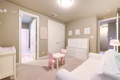 1110 Sherwood Trail, Houston, TX 77043 - Photo 17