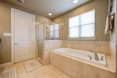1110 Sherwood Trail, Houston, TX 77043 - Photo 15