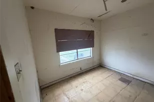 407 E 2nd St, Bishop, TX 78343 - Photo 7