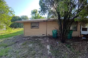 617 Grayson St, Pottsboro, TX 75076 - Photo 5