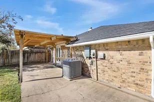 13535 Bonilla Ln, Houston, TX 77083 - Photo 19