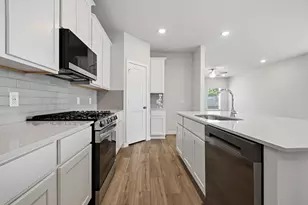 11334 Youngquist Dr, Mont Belvieu, TX 77585 - Photo 5
