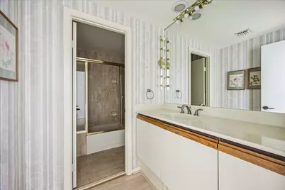 49 Briar Hollow Lane #1503, Houston, TX 77027 - Photo 13