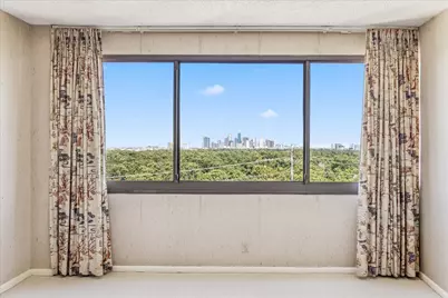 49 Briar Hollow Lane #1503, Houston, TX 77027 - Photo 15