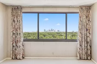 49 Briar Hollow Ln, Houston, TX 77027 - Photo 15