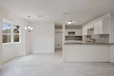 9423 Kristin Drive, Houston, TX 77031 - Photo 7