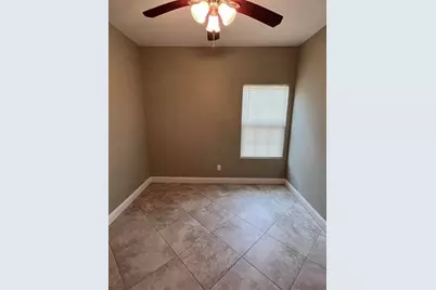 2865 Amber Avenue, Groves, TX 77619 - Photo 19