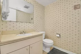 10382 Hammerly Blvd, Houston, TX 77043 - Photo 25