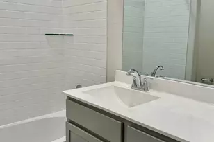 10 Green Meadows Ln, West Columbia, TX 77486 - Photo 7