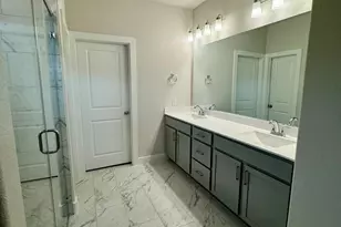 10 Green Meadows Ln, West Columbia, TX 77486 - Photo 15