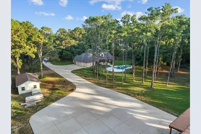 7306 Live Oak Circle, Alvin, TX 77511 - Photo 35