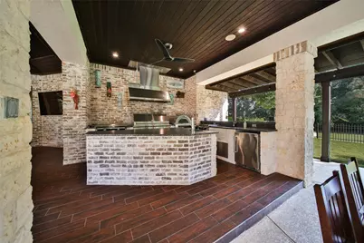 2 Highclere Park Drive, Spring, TX 77379 - Photo 37