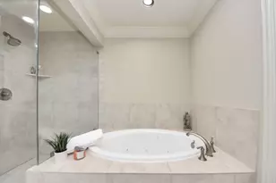 13623 Teal Bluff Ln, Houston, TX 77077 - Photo 27