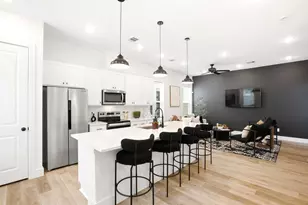 5527 Denmark St, Houston, TX 77028 - Photo 7