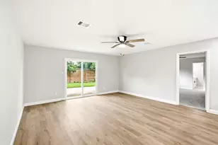 9002 San Jose Ave, Texas City, TX 77591 - Photo 7