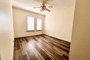 727 Bunker Hill Rd, Houston, TX 77024 - Photo 35