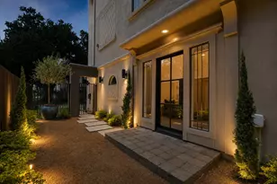 2817 Newman St, Houston, TX 77098 - Photo 3