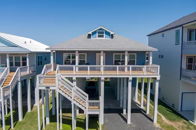 1985 Avenue I, Crystal Beach, TX 77650 - Photo 3