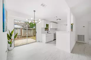 7310 Londres Dr, Houston, TX 77083 - Photo 9
