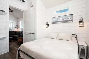 1185 Mabry St, Gilchrist, TX 77617 - Photo 43