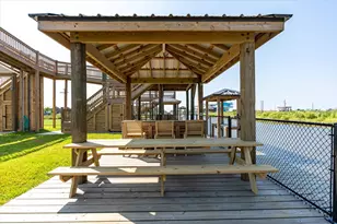 1185 Mabry St, Gilchrist, TX 77617 - Photo 19