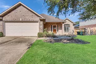 2306 Diamond Springs Dr, Pearland, TX 77584 - Photo 3