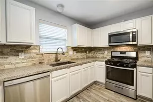 7130 Cypress Pr Dr, Cypress, TX 77433 - Photo 9