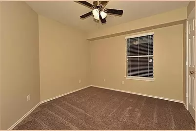 43 Blue Creek Place, The Woodlands, TX 77382 - Photo 11